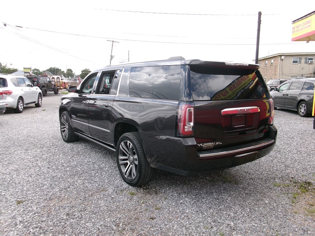 2018 GMC Yukon Image 5