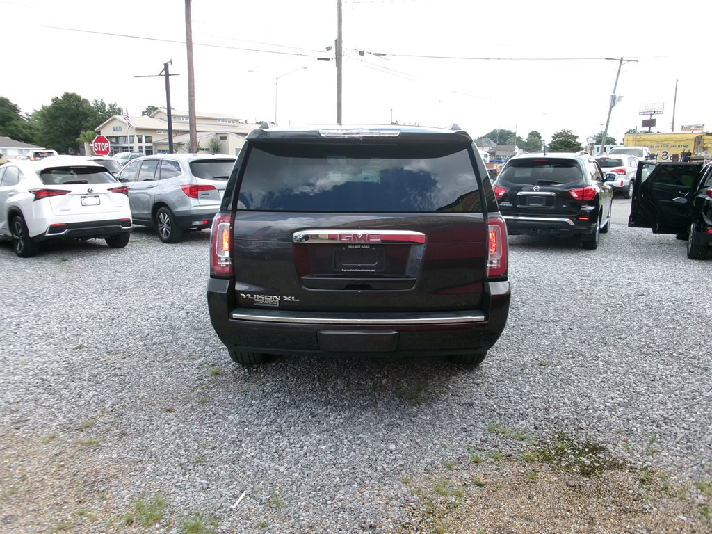 2018 GMC Yukon Image 6
