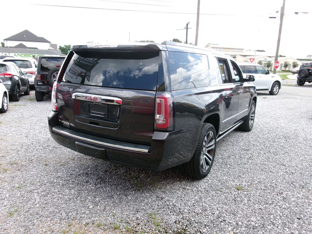 2018 GMC Yukon Image 7