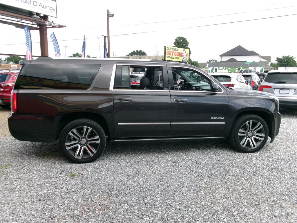 2018 GMC Yukon Image 8