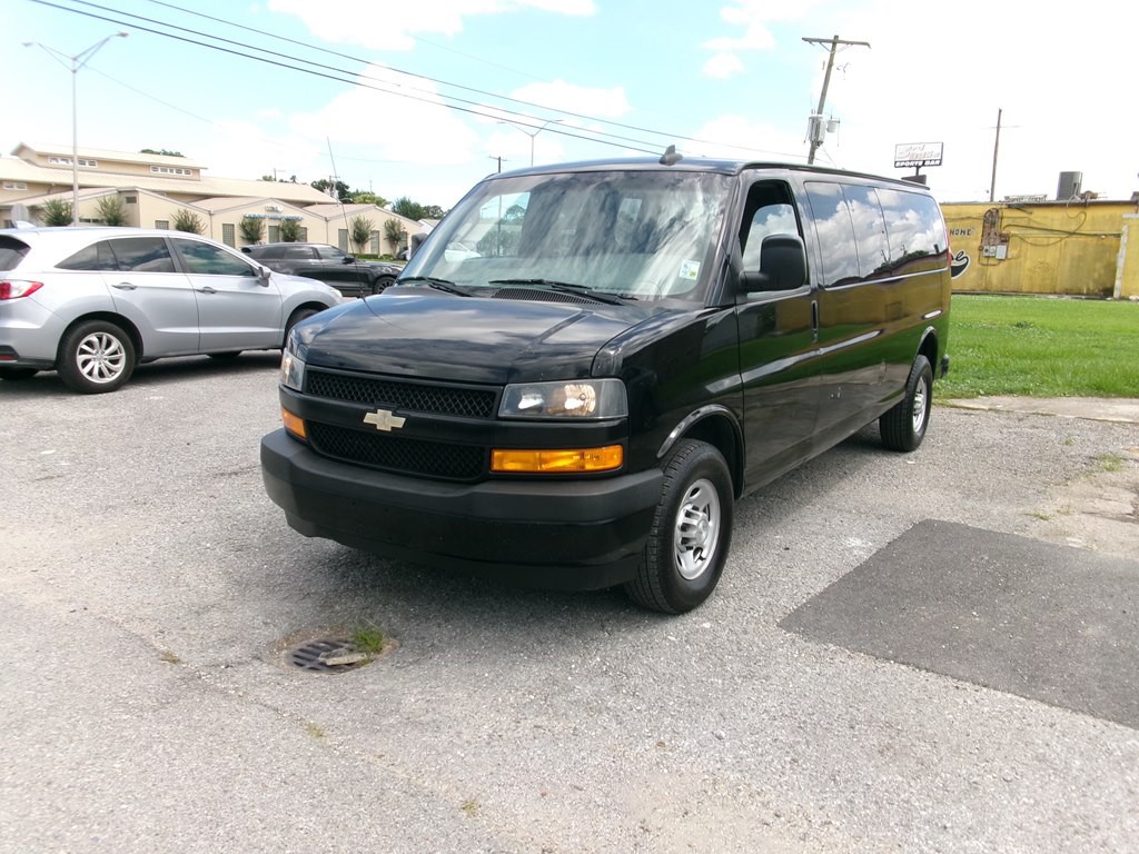 2021 Chevrolet Express Image 3