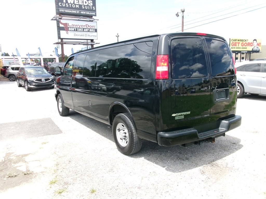 2021 Chevrolet Express Image 5
