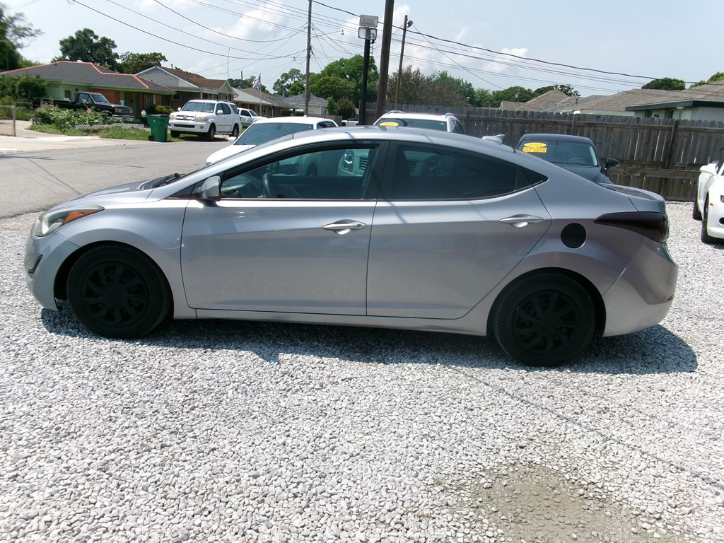 2016 Hyundai Elantra Image 4