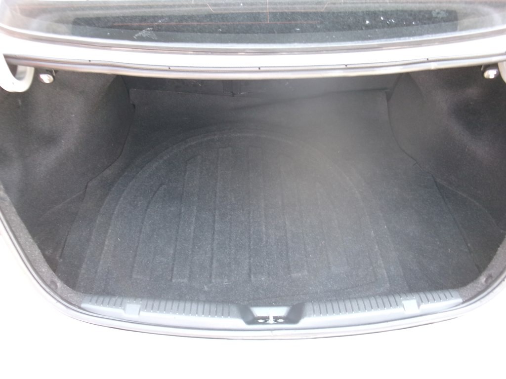 2016 Hyundai Elantra Image 20