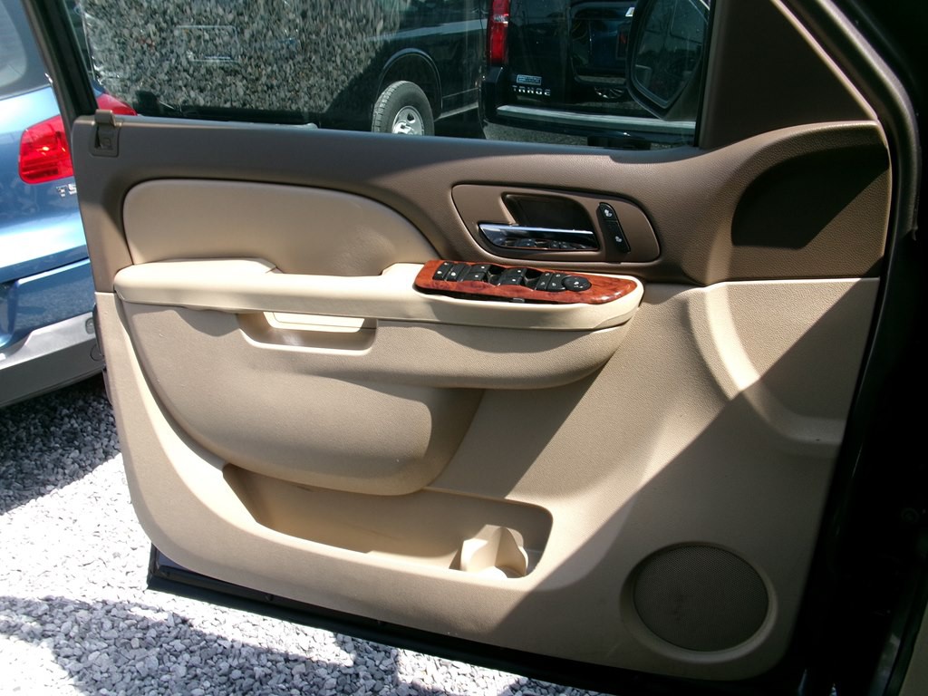 2012 Chevrolet Tahoe Image 14