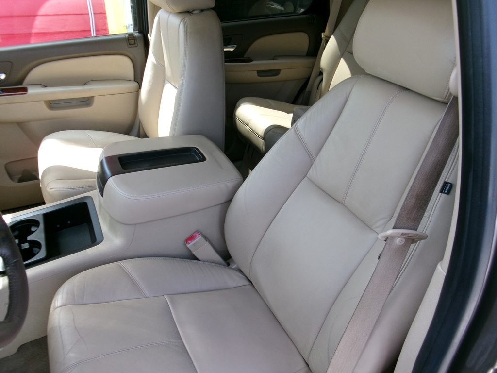 2012 Chevrolet Tahoe Image 18