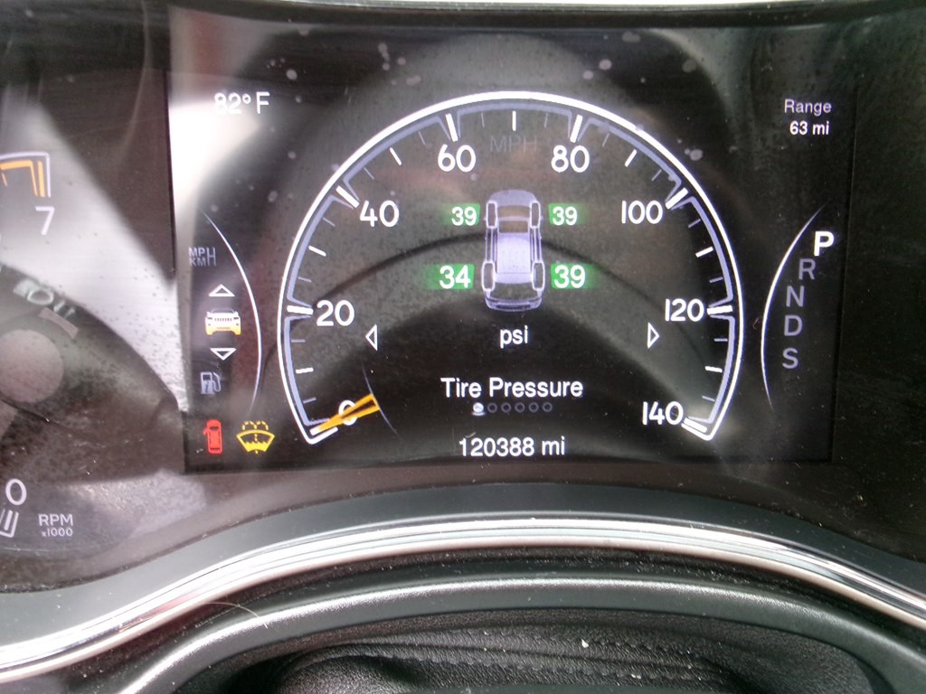 2014 Jeep Grand Cherokee Image 11