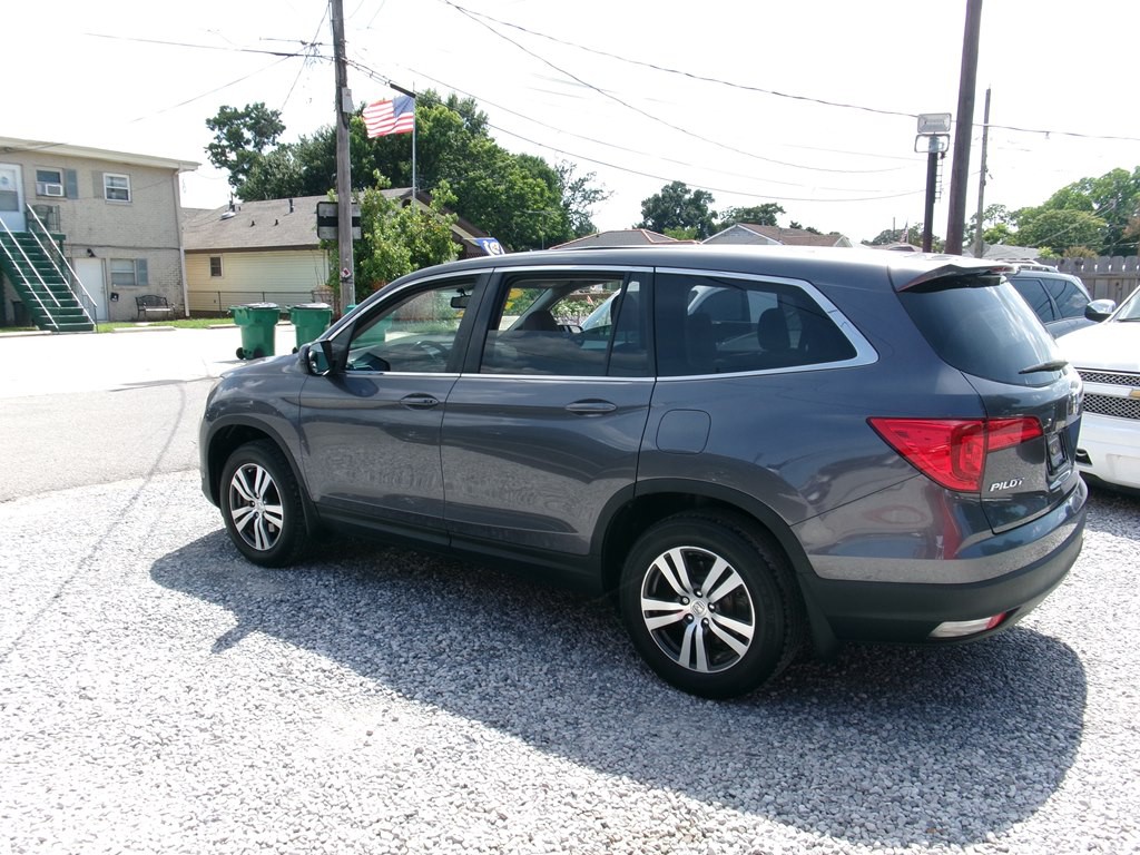 2017 Honda Pilot Image 4