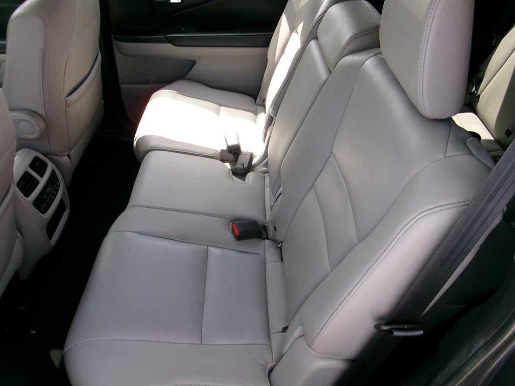 2017 Honda Pilot Image 22