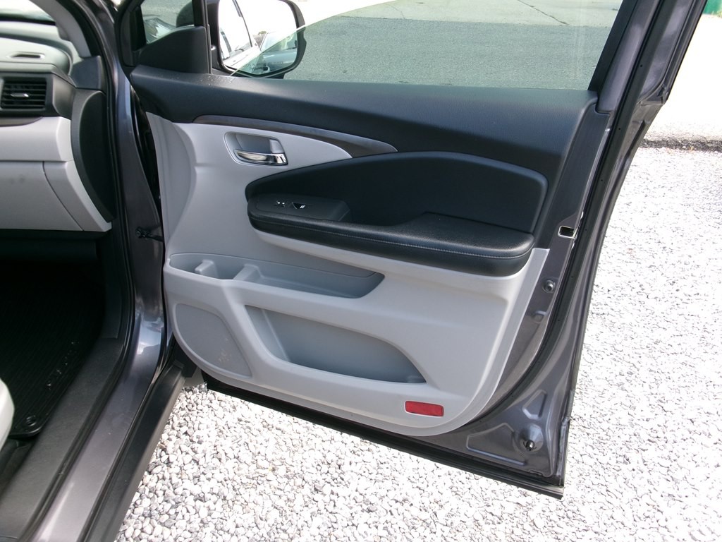 2017 Honda Pilot Image 30