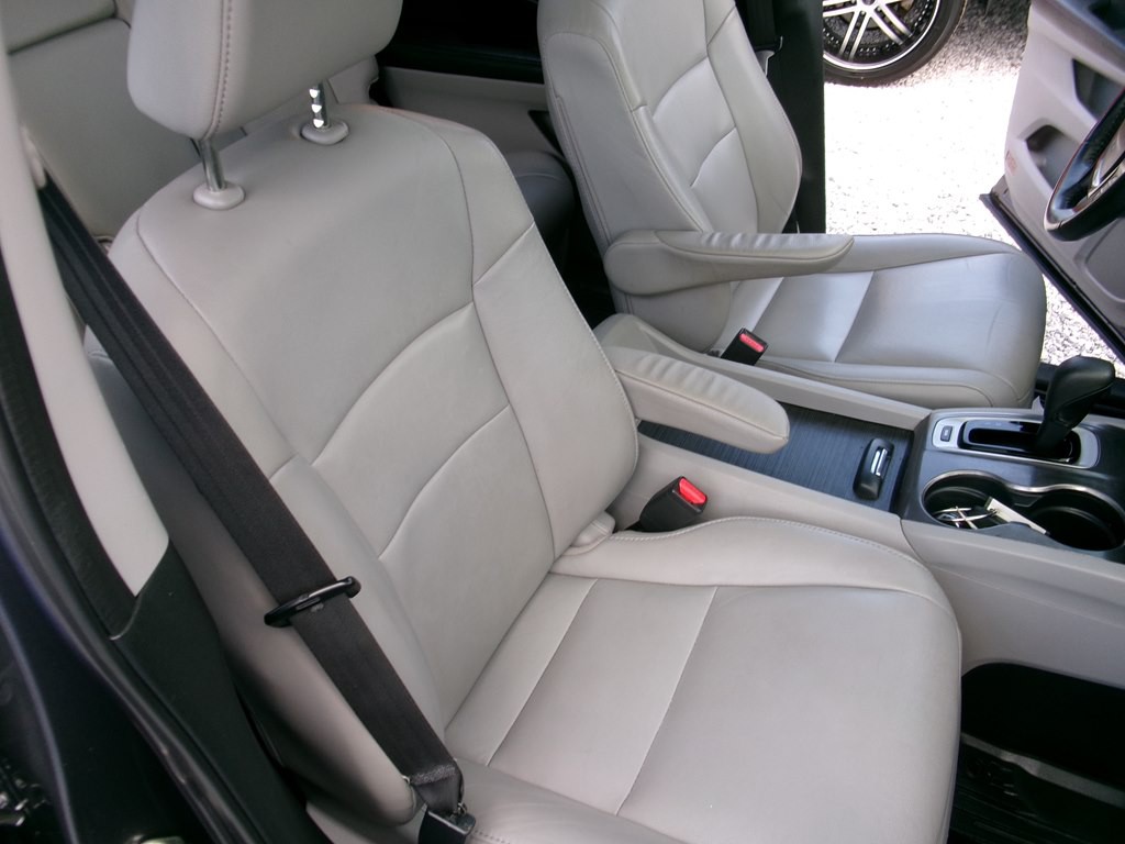 2017 Honda Pilot Image 32