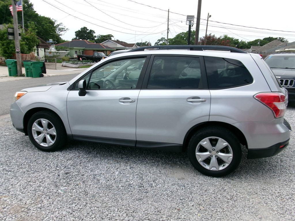 2015 Subaru Forester Image 4