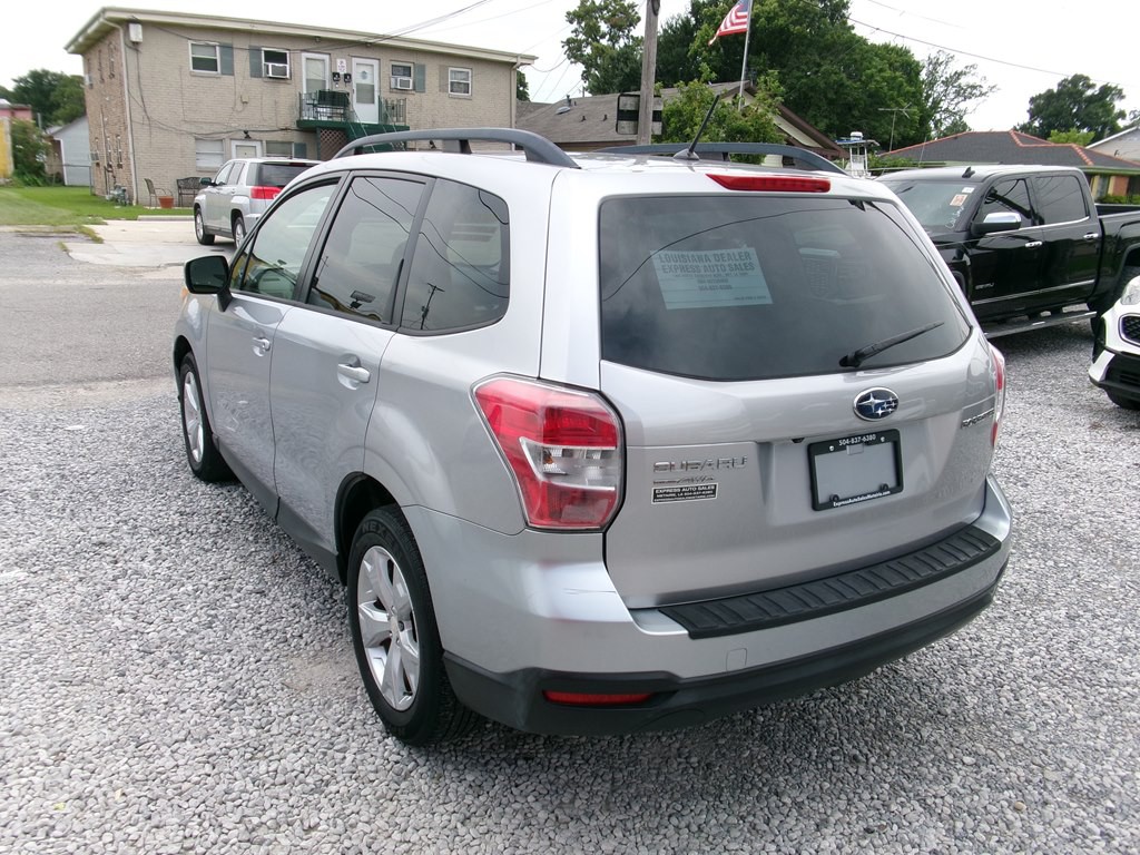 2015 Subaru Forester Image 5
