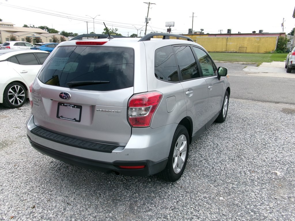 2015 Subaru Forester Image 7