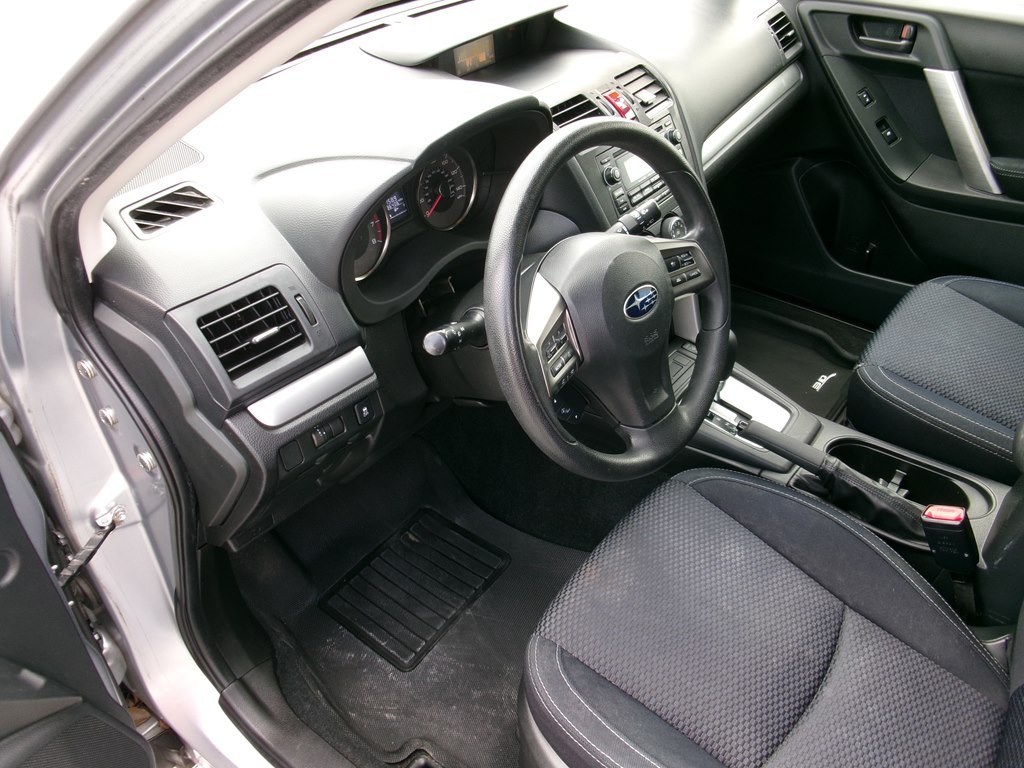 2015 Subaru Forester Image 15