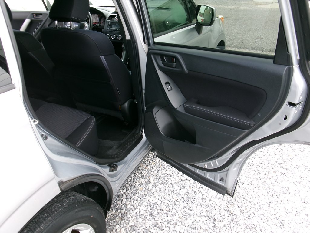 2015 Subaru Forester Image 22