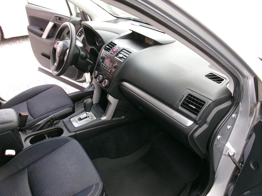 2015 Subaru Forester Image 26