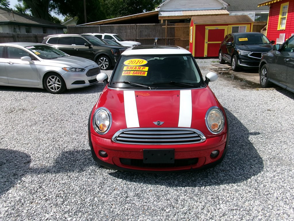 2010 MINI Cooper Image 2