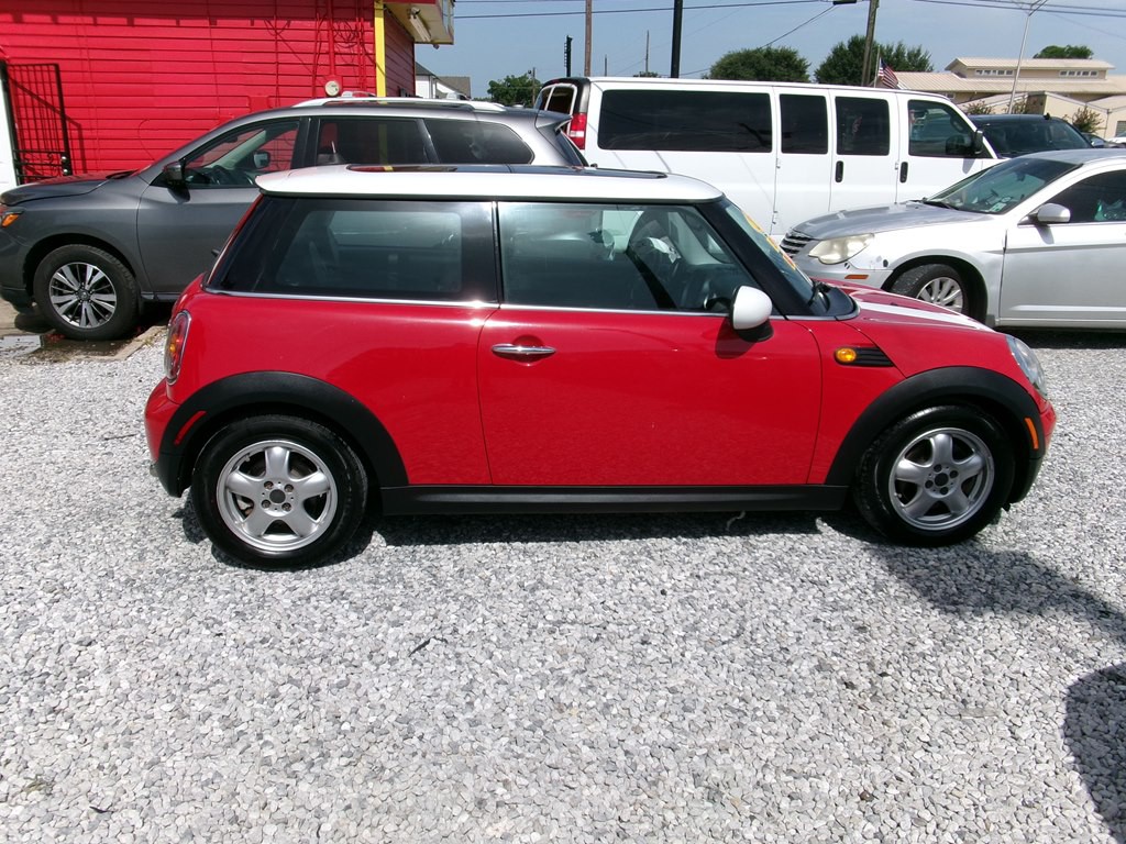 2010 MINI Cooper Image 8