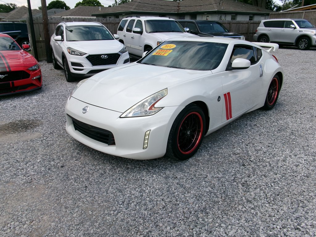 2014 Nissan 370Z Image 3