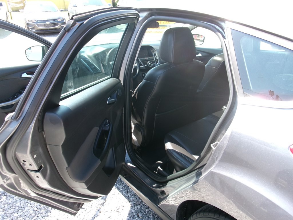 2013 Ford Focus Image 16