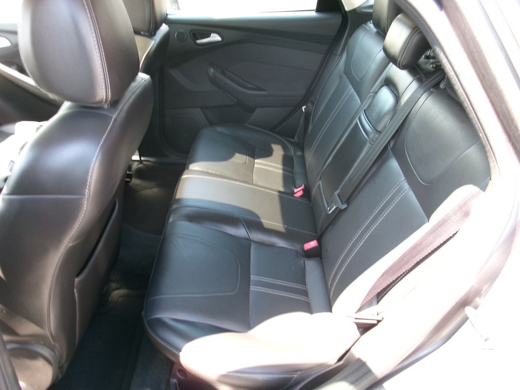 2013 Ford Focus Image 17