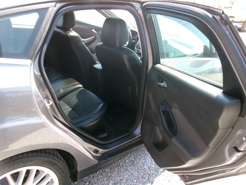 2013 Ford Focus Image 19