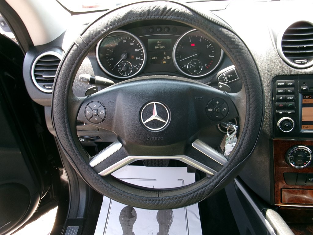 2010 Mercedes-Benz M-Class Image 12