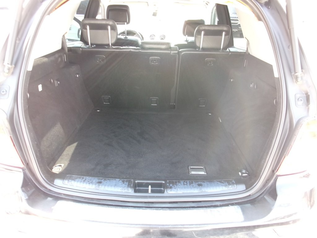 2010 Mercedes-Benz M-Class Image 20