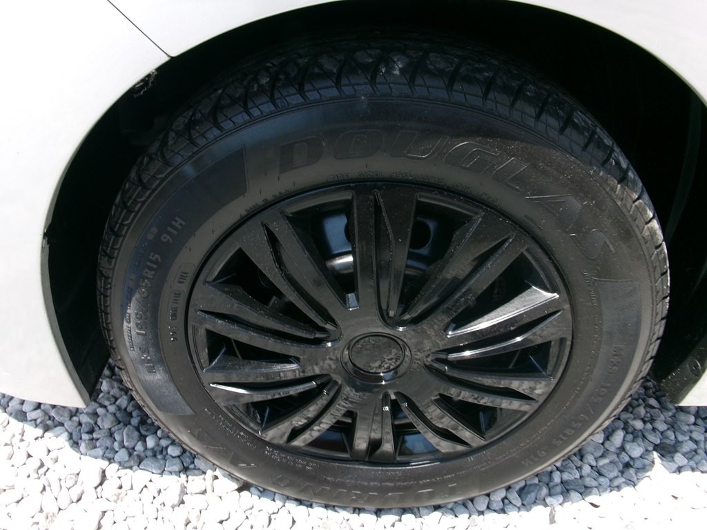 2016 Toyota Corolla Image 10