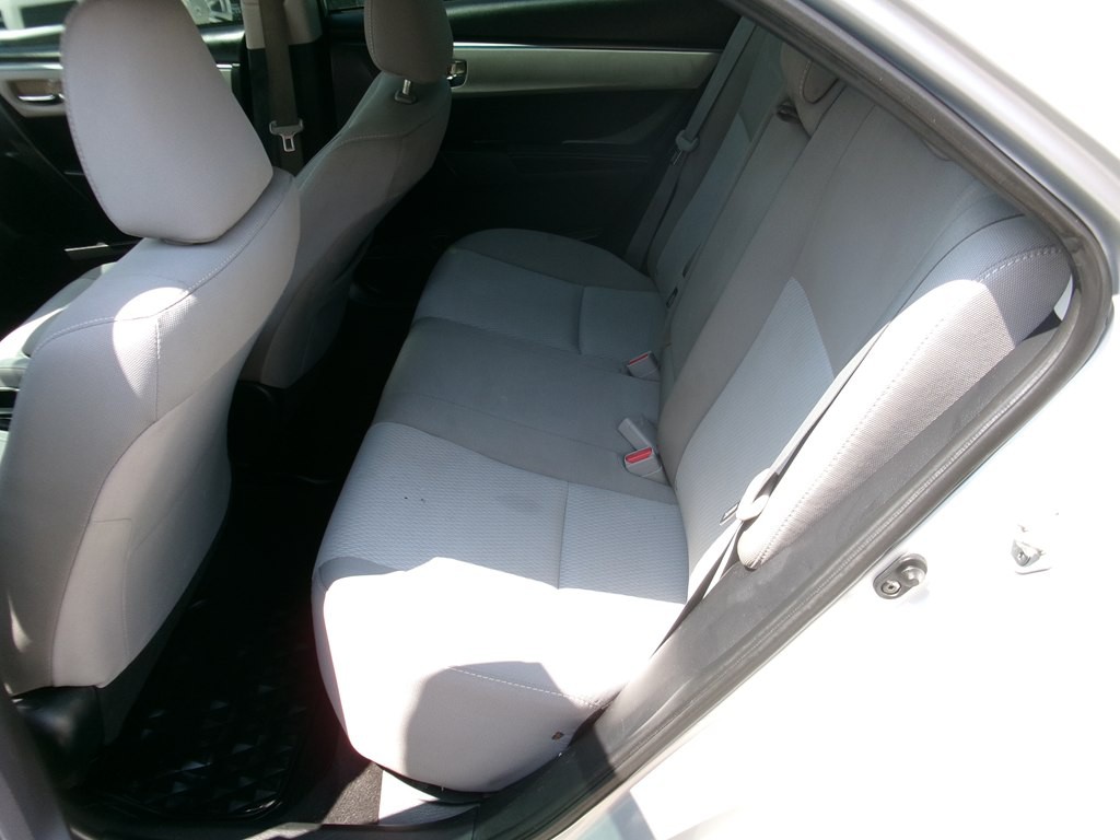 2016 Toyota Corolla Image 20