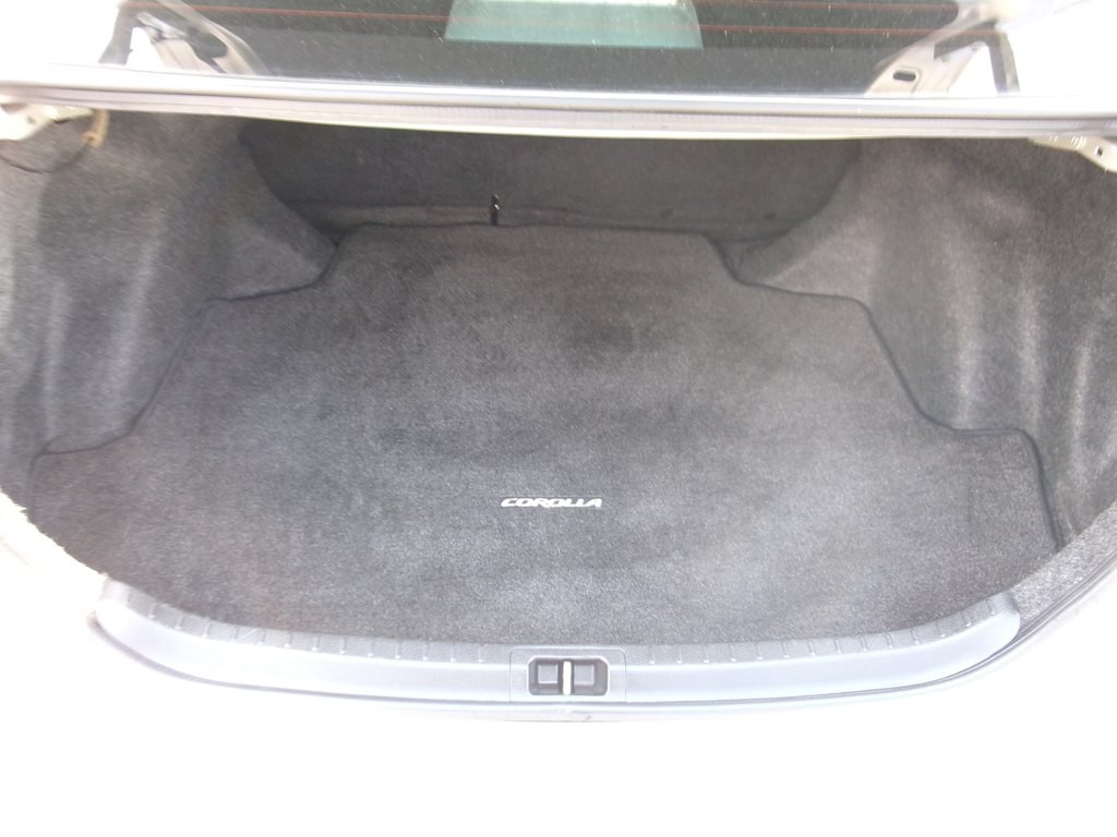 2016 Toyota Corolla Image 21