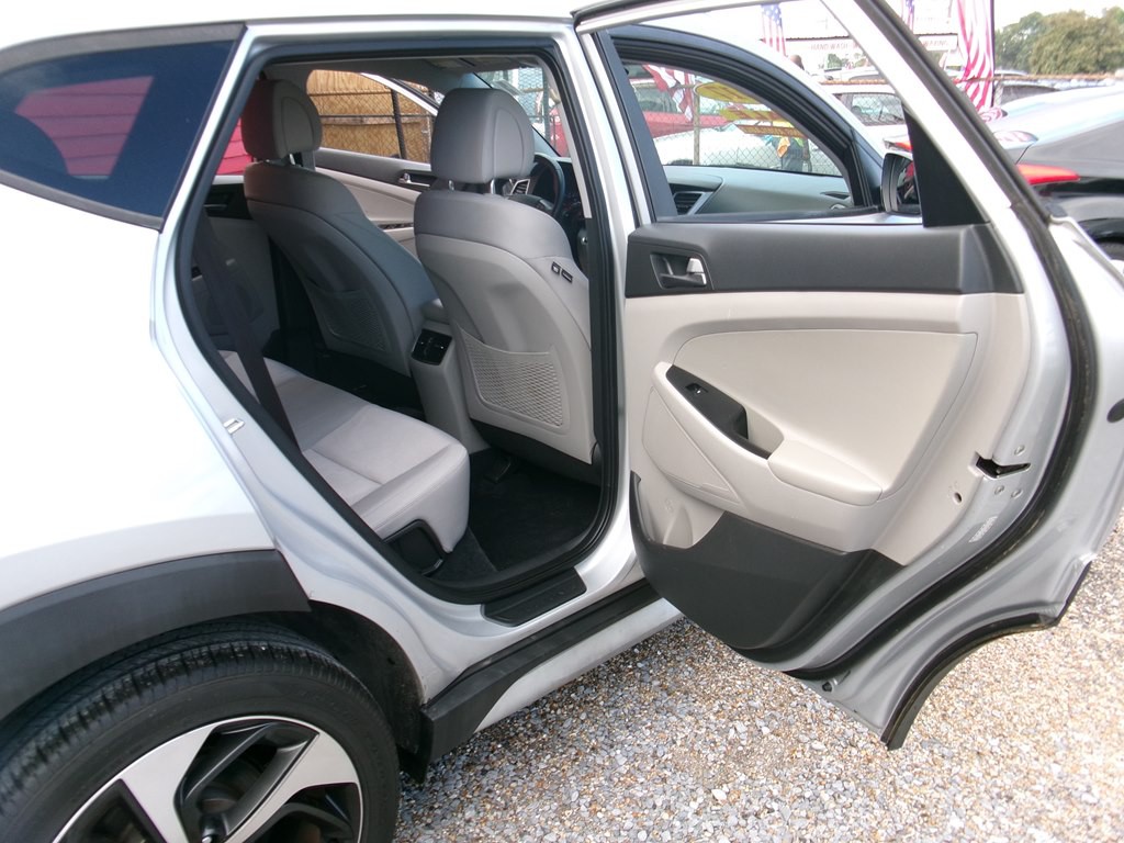 2017 Hyundai Tucson Image 21