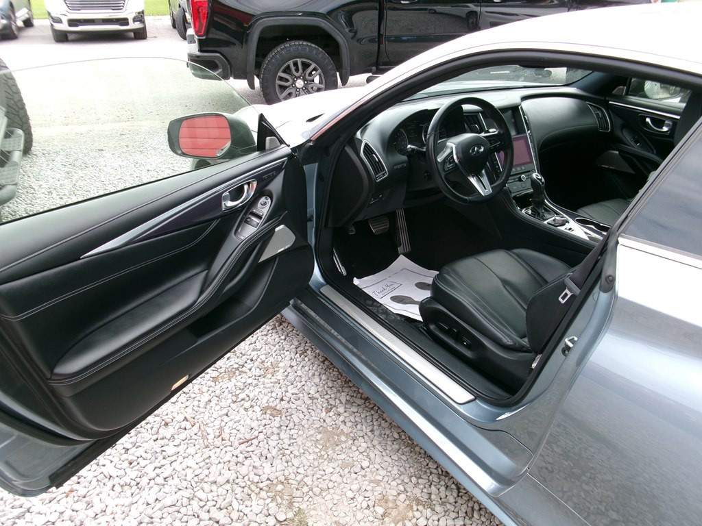 2017 INFINITI Q60 Image 15