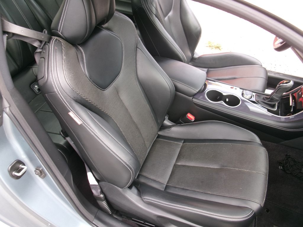 2017 INFINITI Q60 Image 21