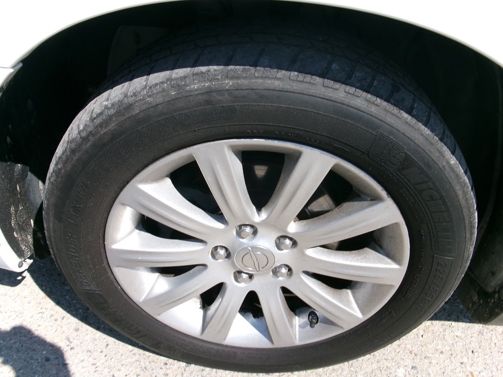 2013 Chrysler 200 Image 10