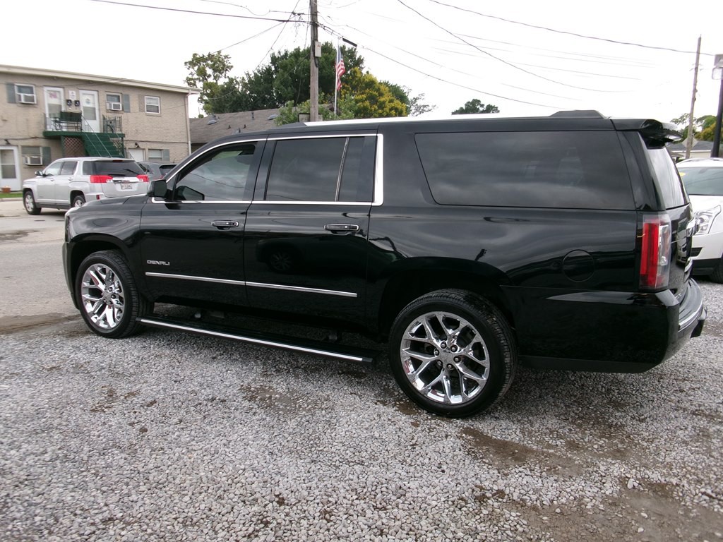 2018 GMC Yukon Image 4