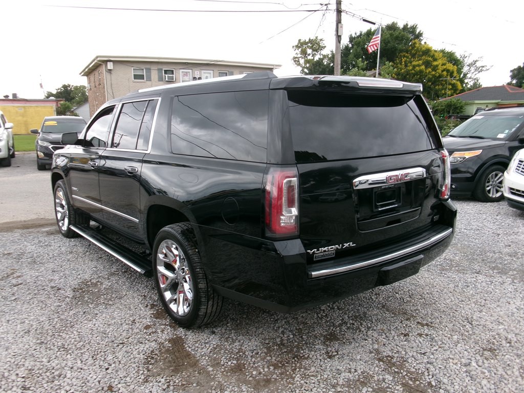 2018 GMC Yukon Image 5