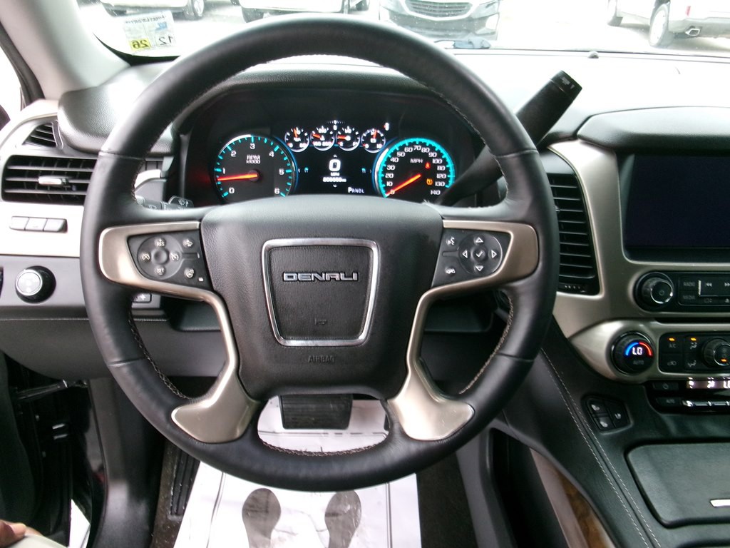 2018 GMC Yukon Image 13