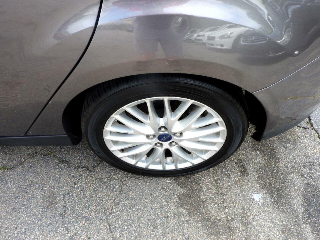 2014 Ford Focus Image 19