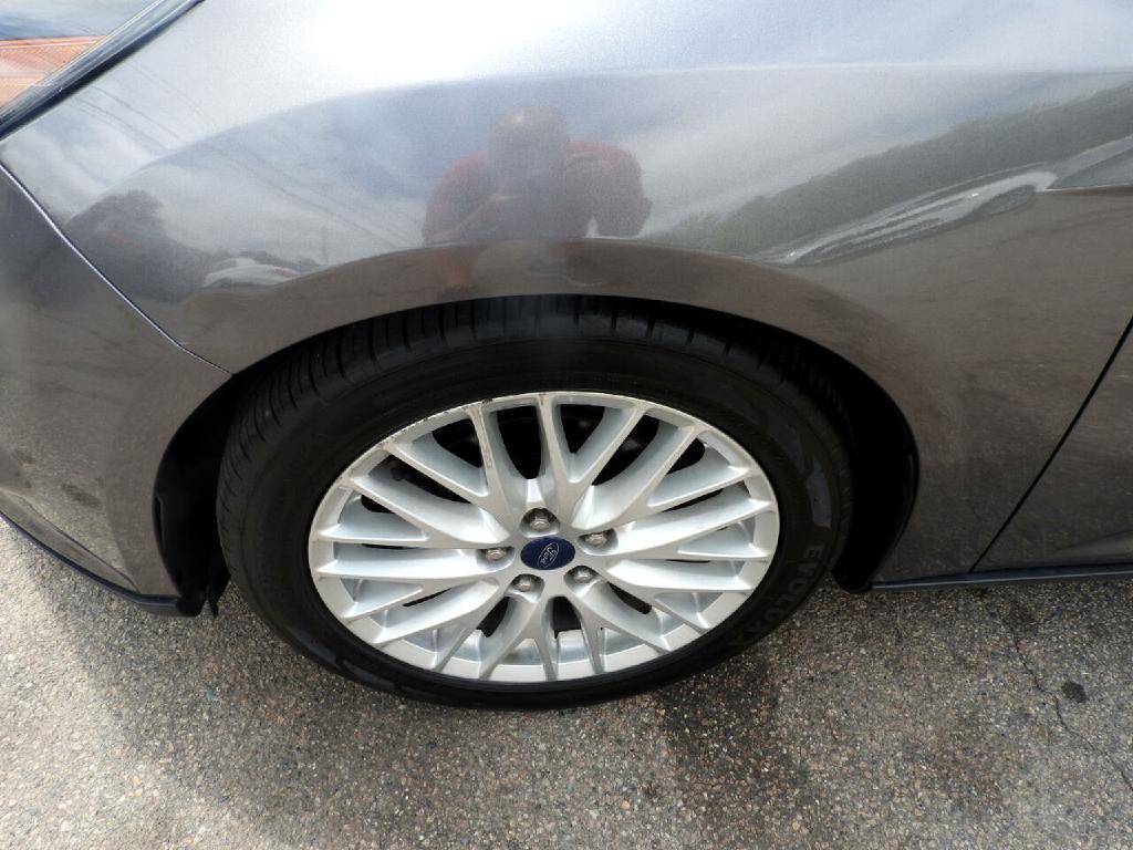 2014 Ford Focus Image 20