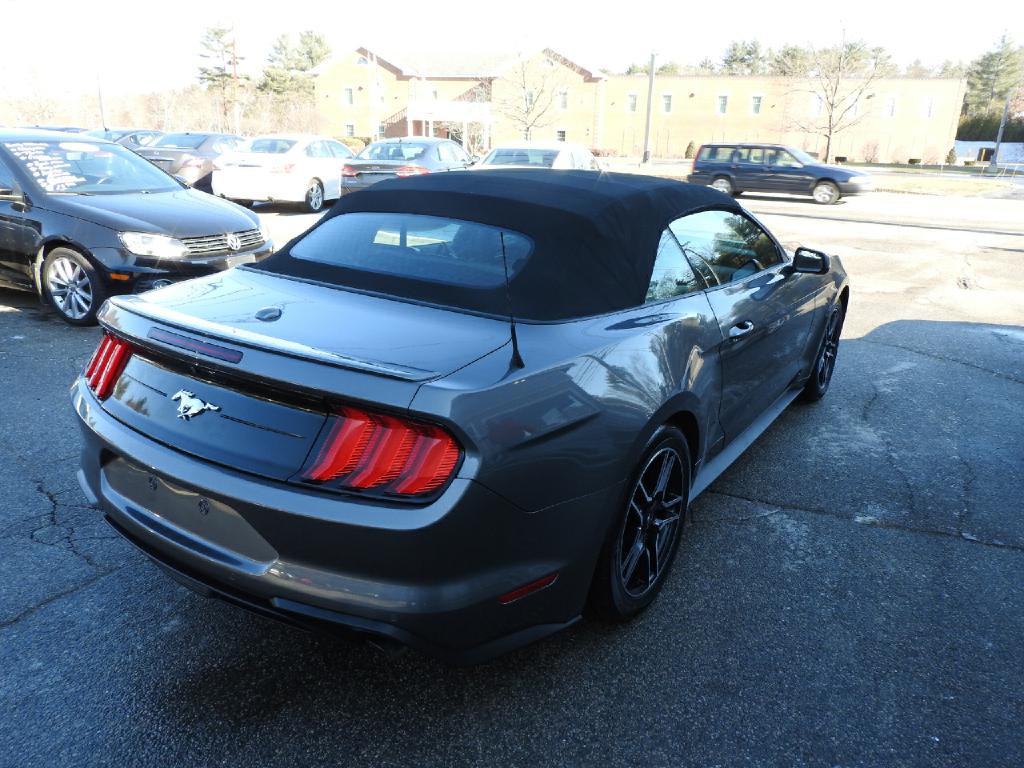 2022 Ford Mustang Image 4
