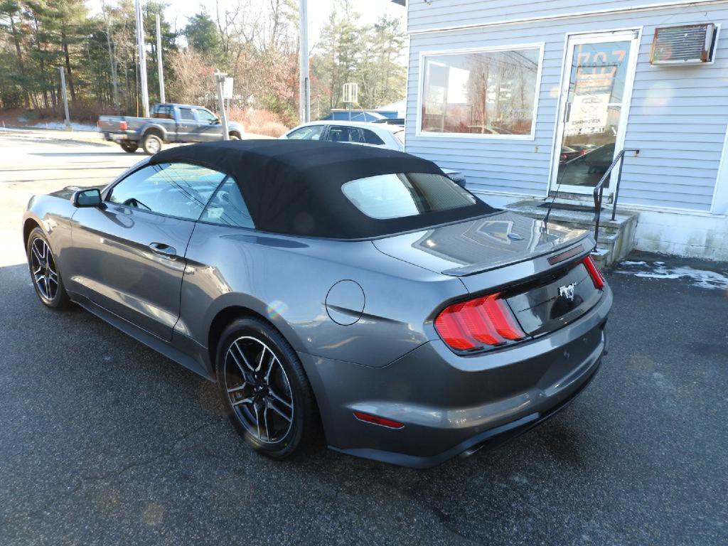 2022 Ford Mustang Image 5
