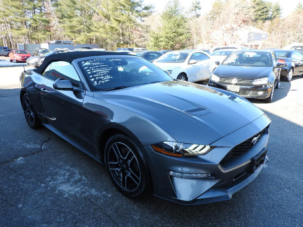 2022 Ford Mustang Image 8