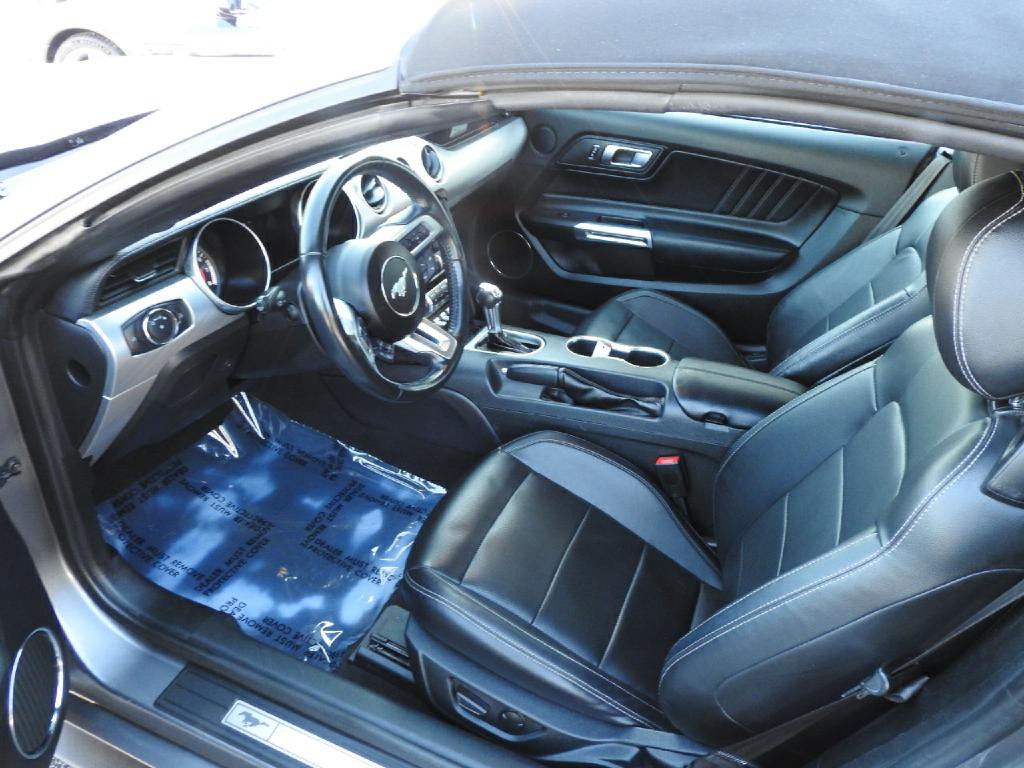 2022 Ford Mustang Image 15
