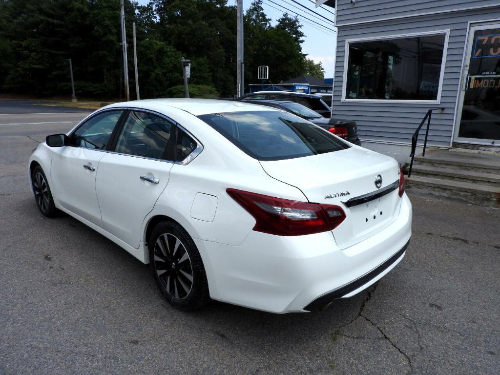 2018 Nissan Altima Image 4