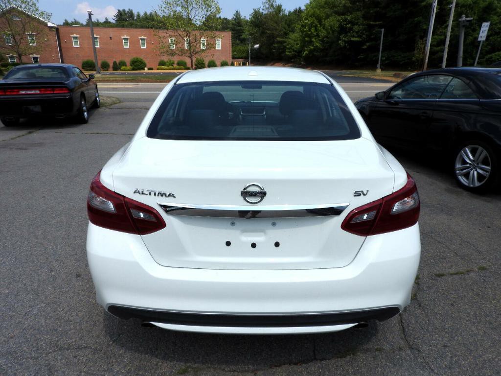 2018 Nissan Altima Image 6