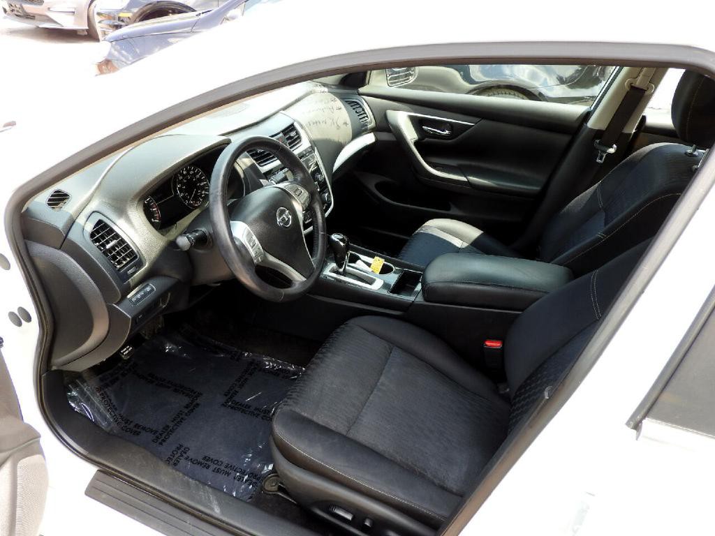 2018 Nissan Altima Image 7