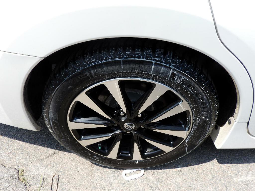 2018 Nissan Altima Image 17