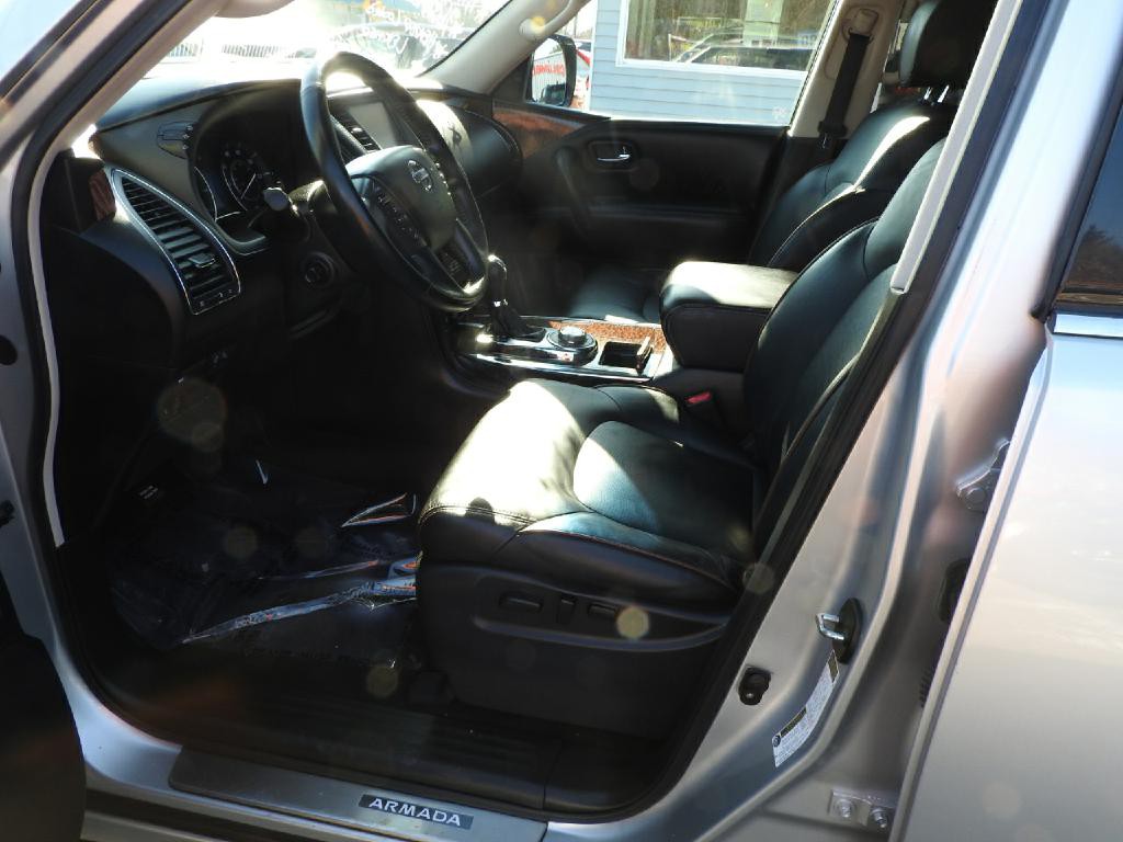 2017 Nissan Armada Image 7